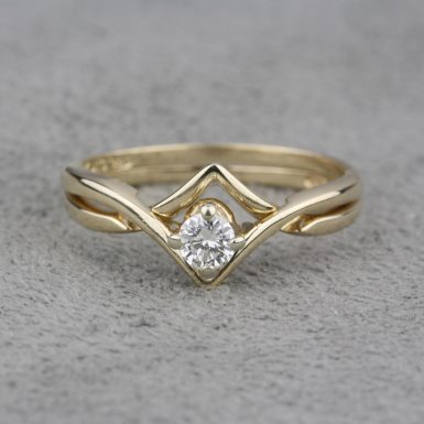 Pre-Owned-14-Karat-Yellow-Gold-Diamond-V-Shaped-Engagement-Set