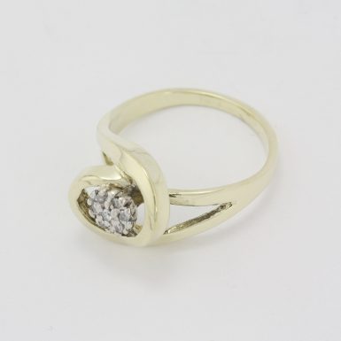 Pre-Owned 14 Karat Yellow Gold Diamond Fashion Ring