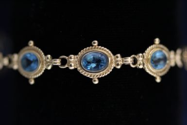 Pre-owned 14k Blue Topaz Bracelet