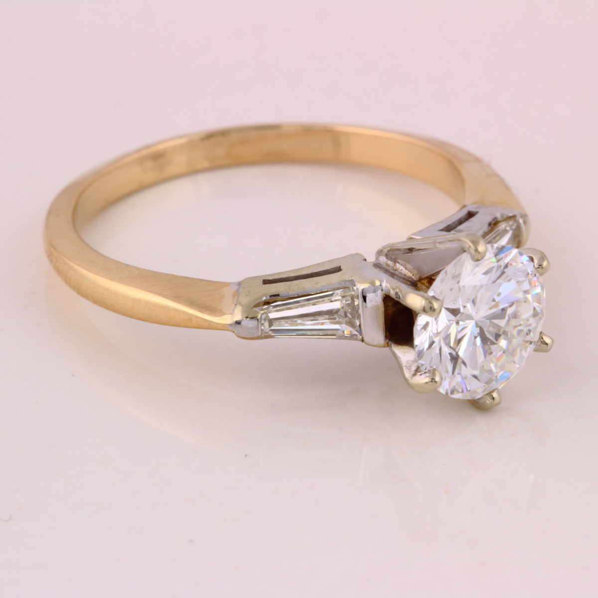 Pre-owned 14k Diamond Engagement Ring
