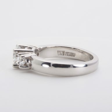 Pre-owned Platinum Diamond Engagement Ring