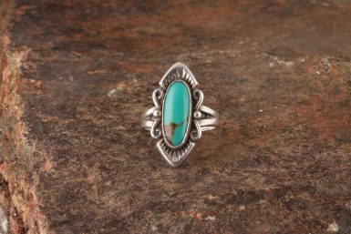 Pre-Owned Native American Silver Ring with Turquoise