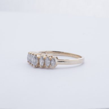 Pre-Owned 14K Graduated Diamond Ring