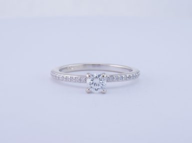 Pre-Owned 14k Diamond Engagement Ring