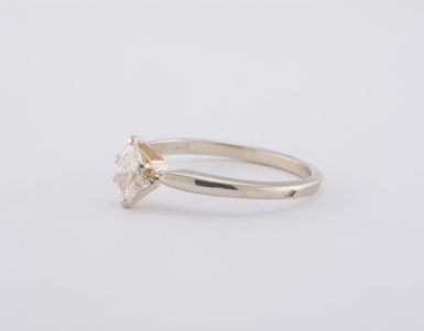 Pre-Owned 14k VS2 Diamond Solitaire Ring