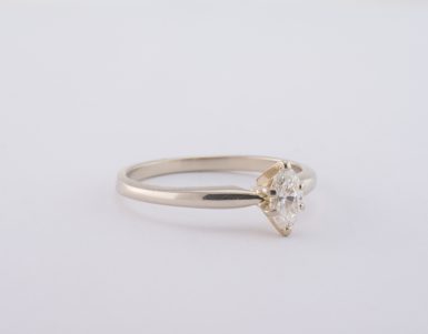 Pre-Owned 14k VS2 Diamond Solitaire Ring