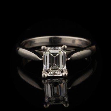Pre-Owned Platinum 1.09 Carat Diamond Solitaire Engagement RingPre-Owned Platinum 1.09 Carat Diamond Solitaire Engagement Ring