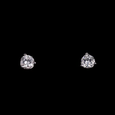 VS Diamond Stud Earrings