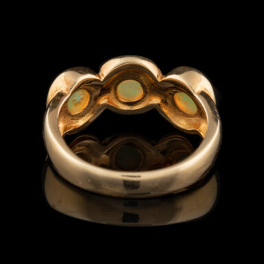 Pre-Owned 18k Opal Ring
