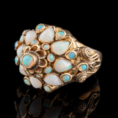 Vintage 14K Opal Temple Ring