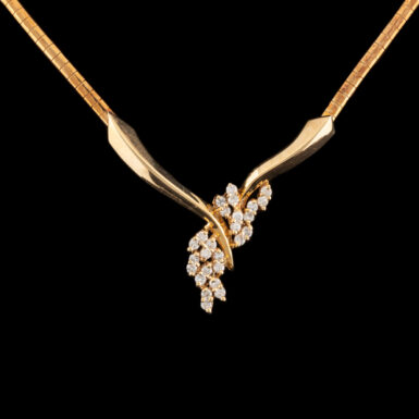 Pre-Owned Diamond " V" Necklace in 14k Yellow Gold