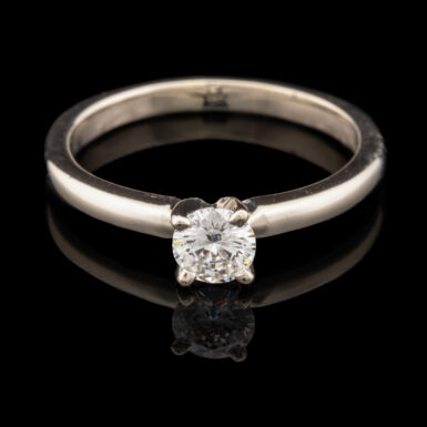 Pre-Owned VS2 Diamond Solitaire Engagement Ring in 14K