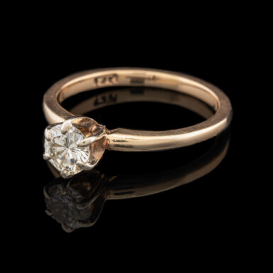 Pre-Owned VS2 Diamond Solitaire Ring in 14K
