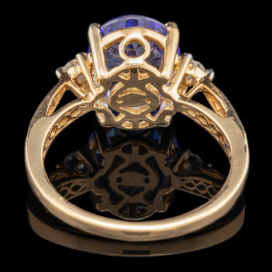 Oval Tanzanite and Diamond Ring in 18K
