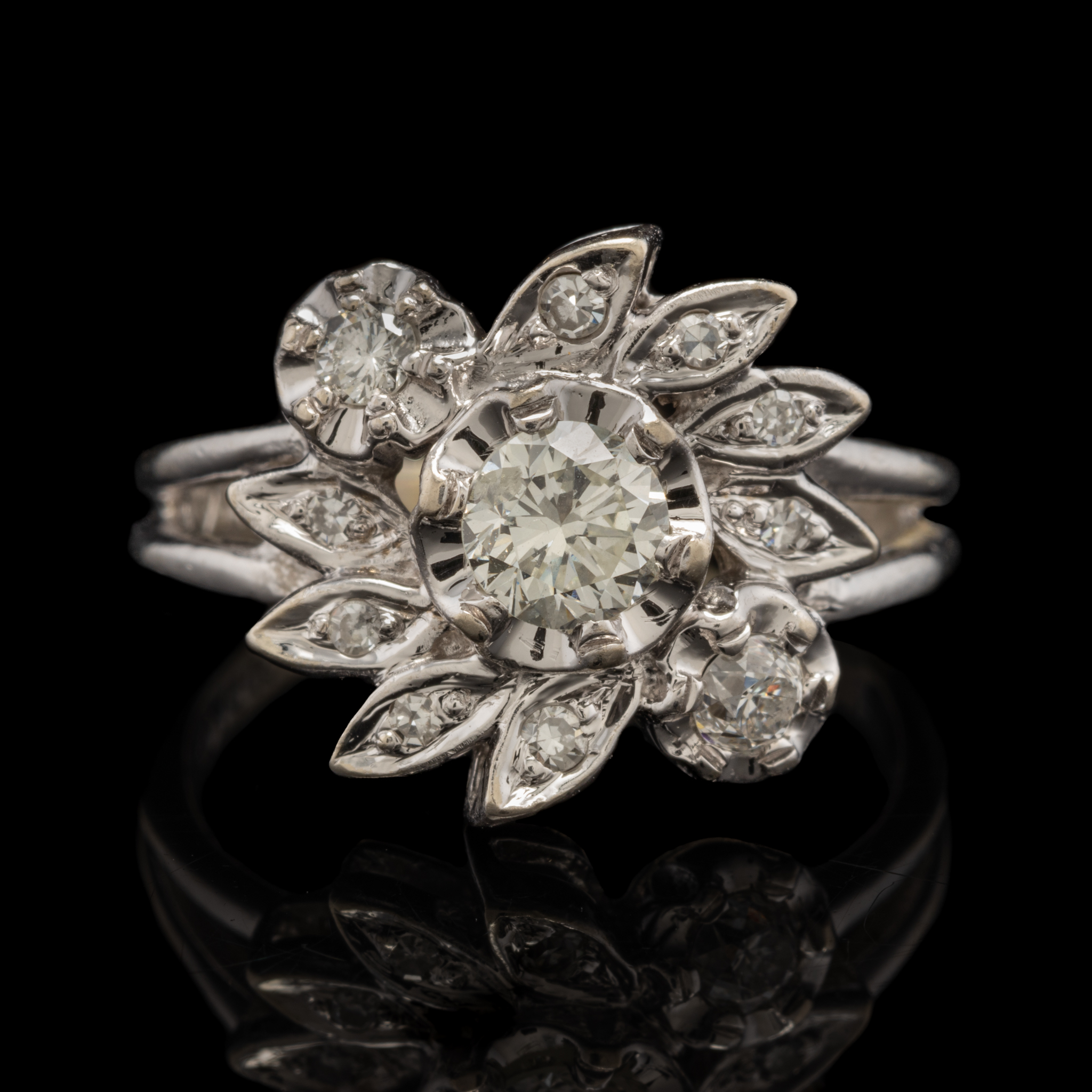 Vintage 14K Flower Design Diamond Ring