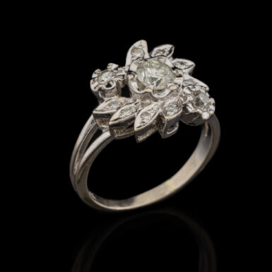 Vintage 14K Flower Design Diamond Ring